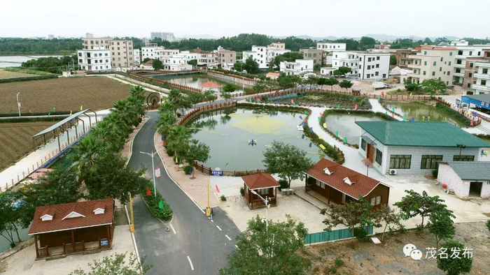 高州乡贤积极捐款建设家乡，图为石鼓镇深埇村新貌。