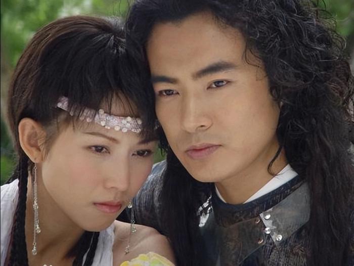 蔡少芬二公发型撞脸童博,豆豆和童大哥以这样的方式同框了|蔡少芬