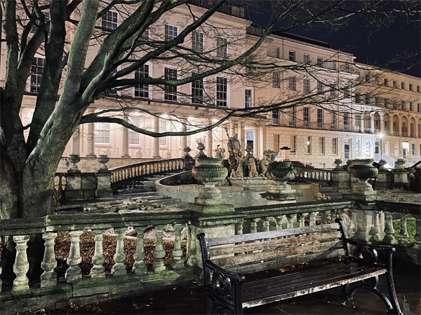 没有喷水的海神喷泉