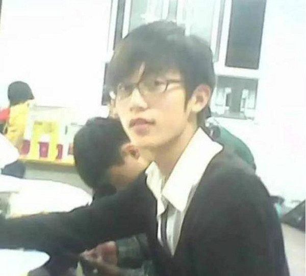 闫啸天旧照（受访者供图）