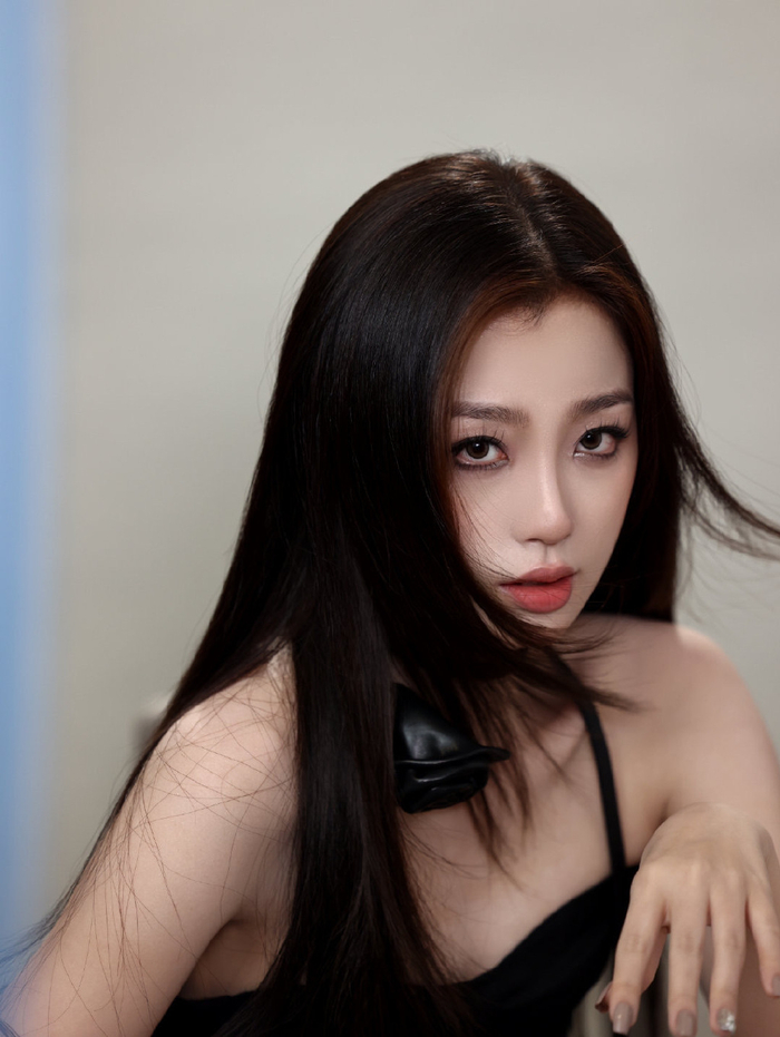 女明星|烟熏妆|合集_新浪新闻