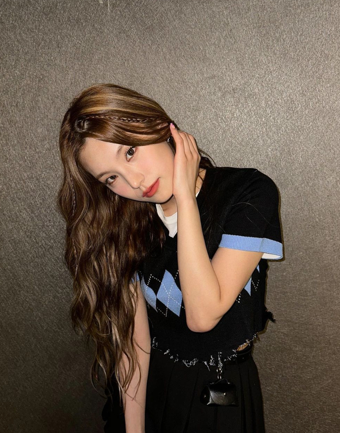 换上jennie的同款编发后彻底野上头了