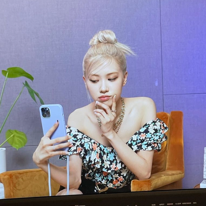 换上jennie的同款编发后,彻底"野"上头了|发型|jennie|刘海_新浪新闻