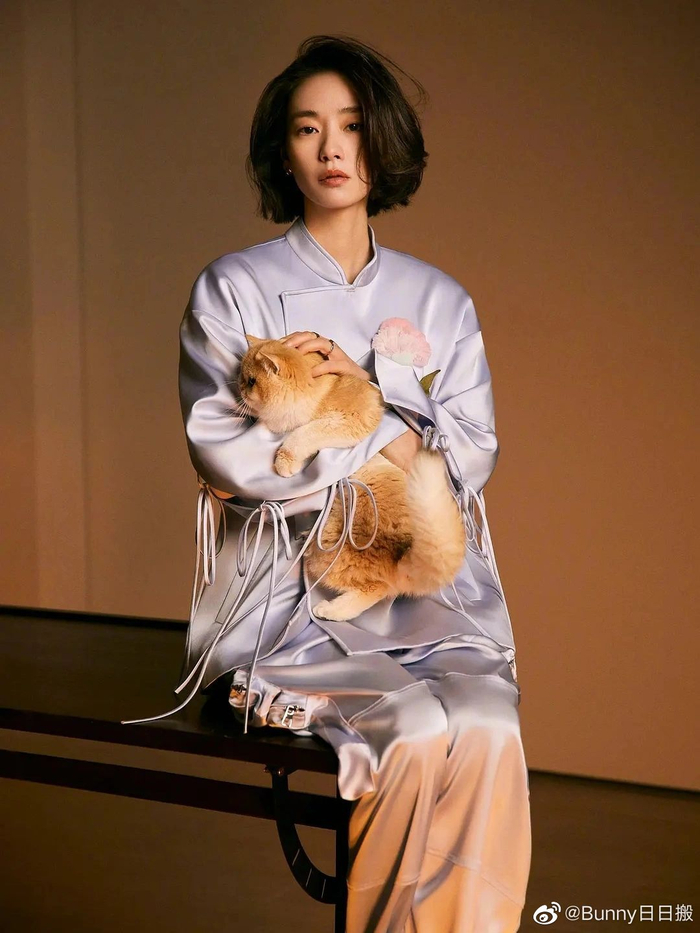 刘雅瑟的人生好传奇，还有人说她留短发是为了遮盖脸上的疤……
