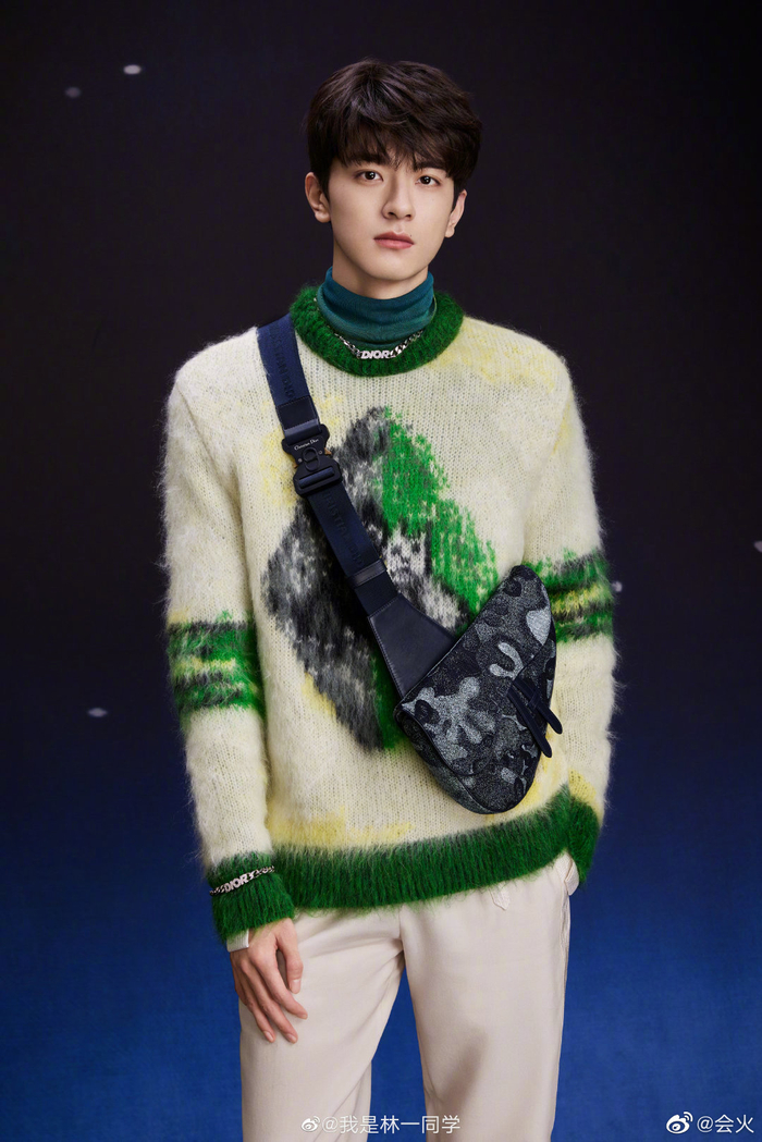 林一是懂多巴胺穿搭的 帅帅的运动系篮孩一枚呀|林一|穿搭_新浪新闻