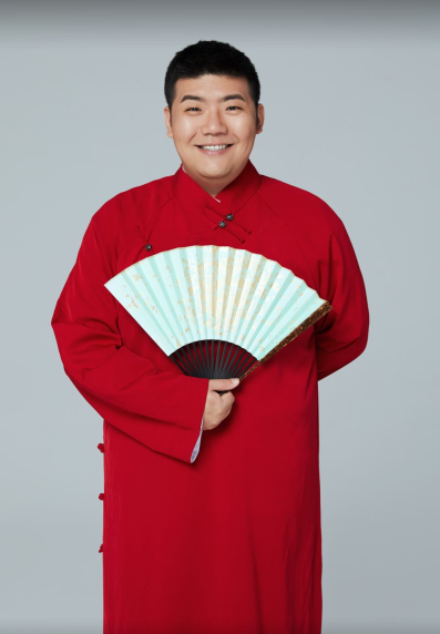 尤宪超著名青年相声演员,北京知名相声团体"嘻哈包袱铺"金牌演员.