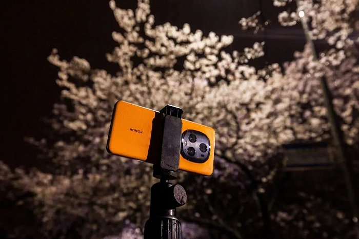 ▲图片来源荣耀手机微博