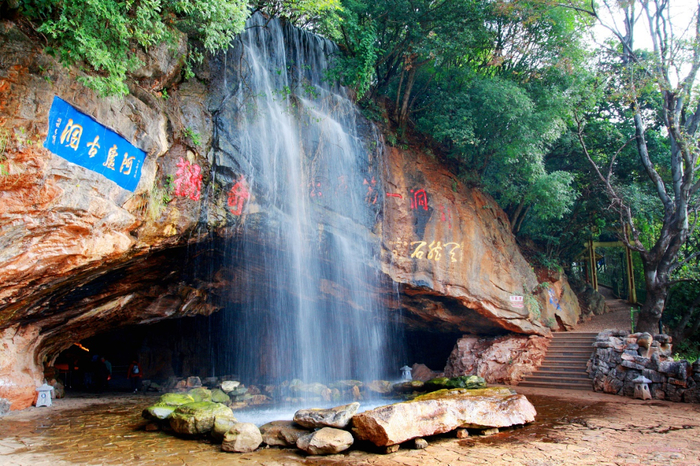 ▲泸西阿庐古洞