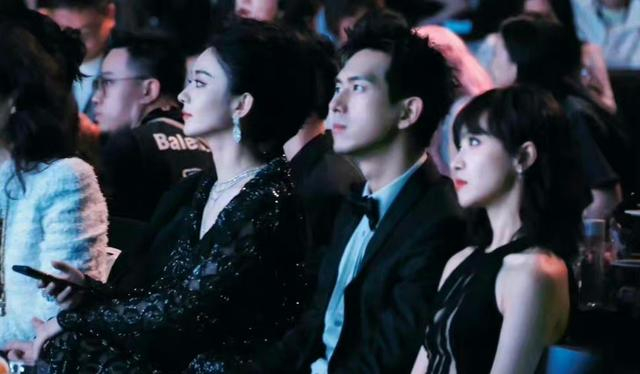 赵丽颖被敬酒手足无措,杨紫范丞丞同框调笑|赵丽颖|杨紫|baby_新浪