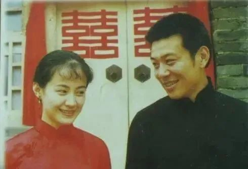 演员剧雪:嫁大13岁导演丈夫被离婚,54岁无儿无女太可惜|何群|娱乐负面|星空下的仁医|山河月明|感情_新浪娱乐_新浪新闻