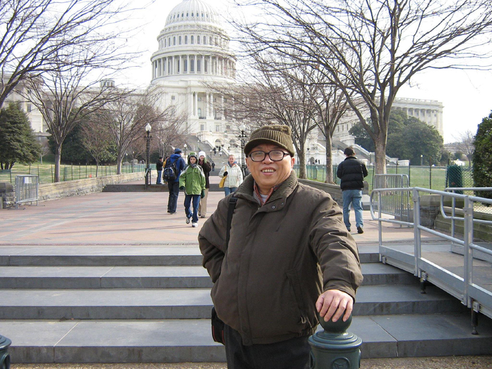 吴金华先生，2007年12月摄于美国