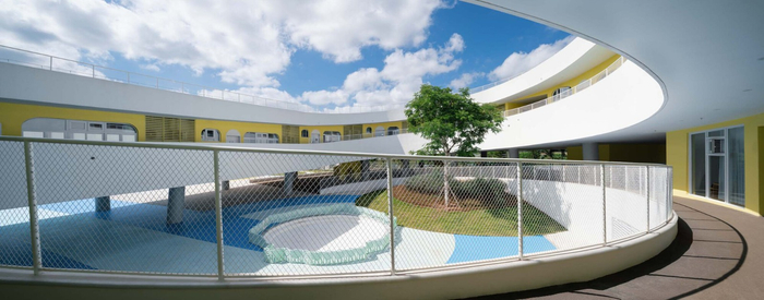 海口江东寰岛实验学校 / 迹·建筑事务所