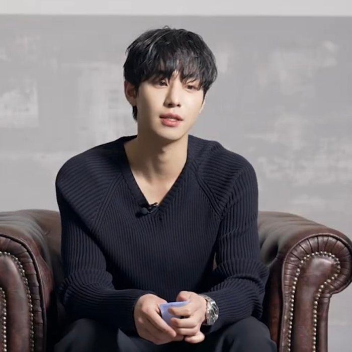 绝了这张脸!|安孝燮_新浪新闻