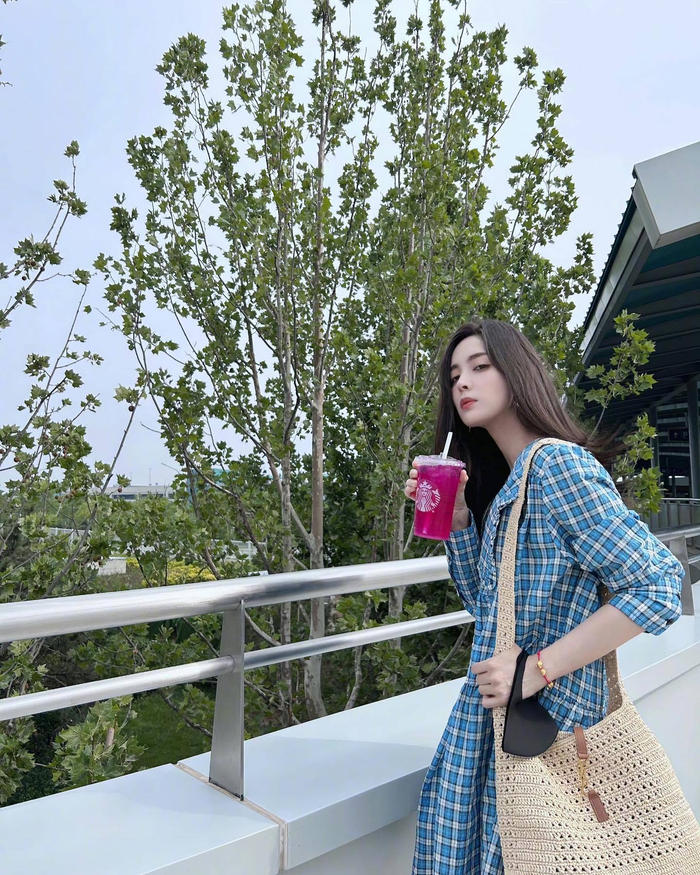 古力娜扎 ins更新|古力娜扎_新浪新闻