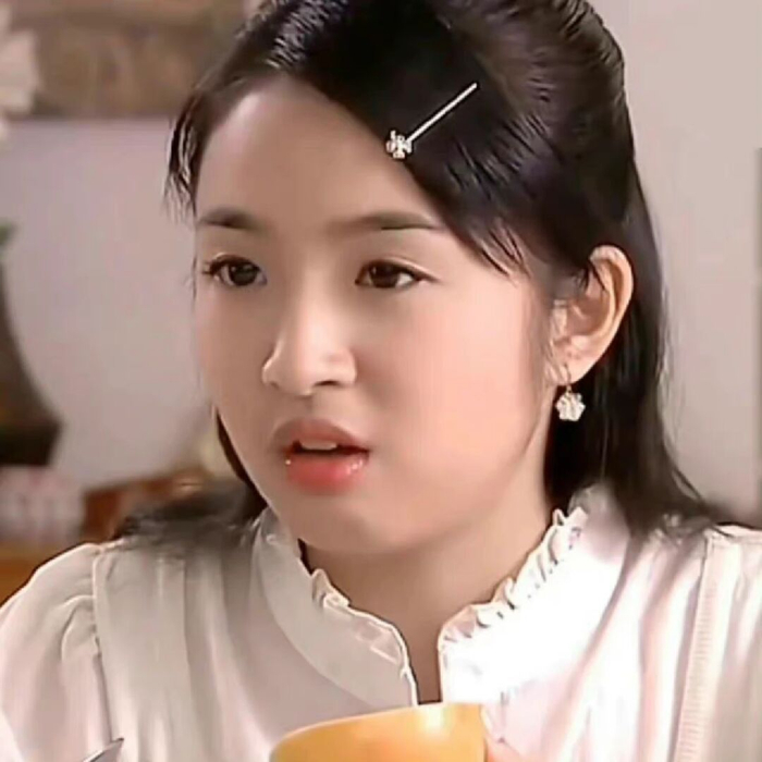 说到笨蛋可爱美女是不是会想到林依晨的袁湘琴