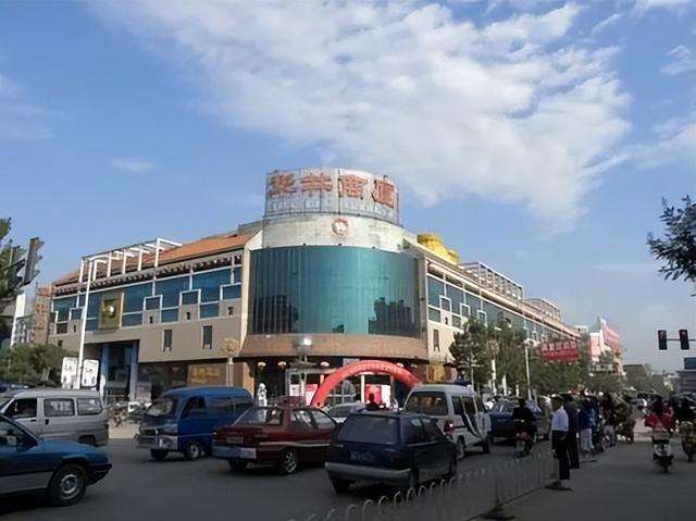 刚刚拆迁完的县隍庙街,有着两代人对华林商厦的回忆~|大同市|拆迁