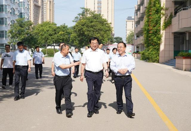 聊城冠县 张学宏调研夏季高考准备工作|高考|聊城市_新浪新闻