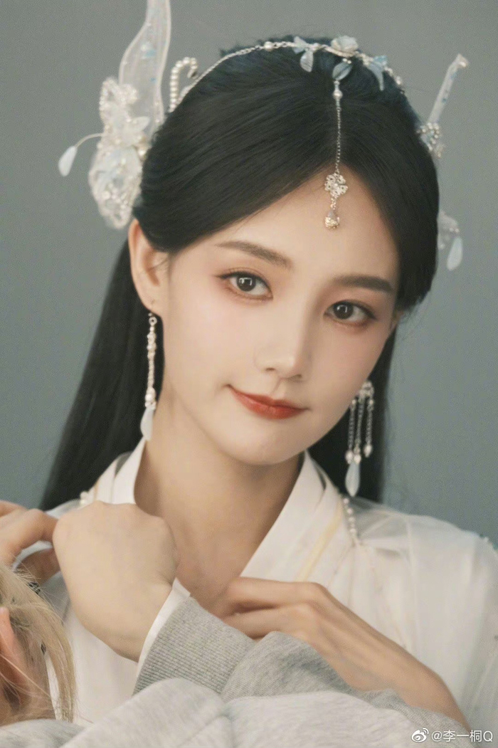 李一桐古风新造型,看多少次都觉得美貌惊为天人的司命仙女|李一桐