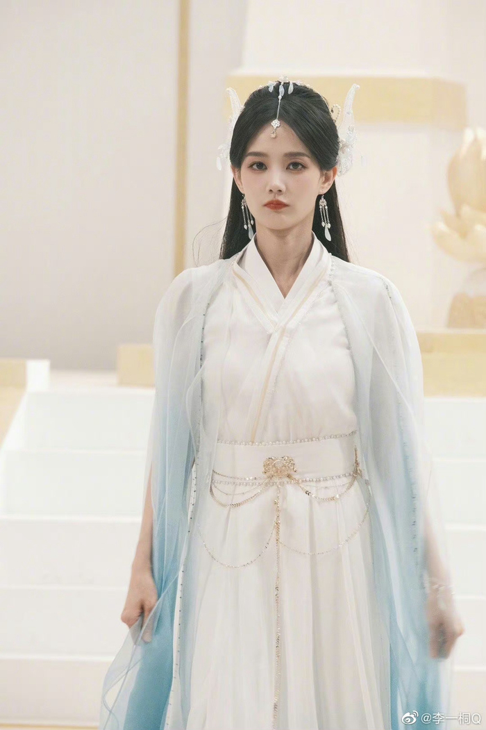 李一桐古风新造型,看多少次都觉得美貌惊为天人的司命仙女|李一桐