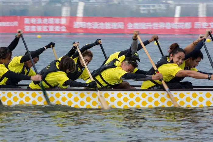 2019昆明滇池国际龙舟争霸赛 资料图