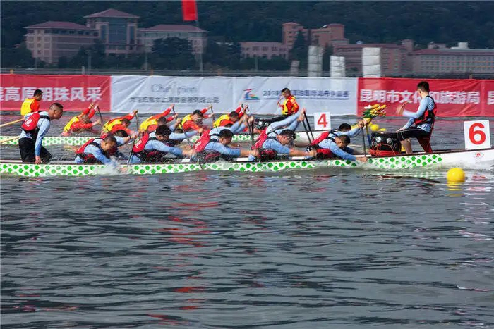 2019昆明滇池国际龙舟争霸赛 资料图