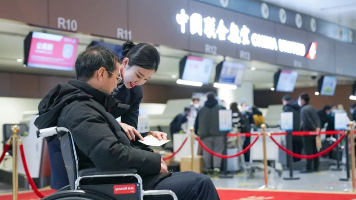 中联航及时满足旅客咨询需求，提供无障碍出行服务（本文图片均由中联航提供）