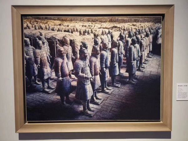 绒绣作品《秦始皇陵-兵马俑》