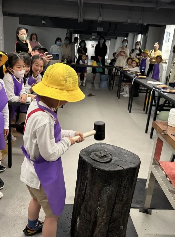 “上海非遗展馆学子行”