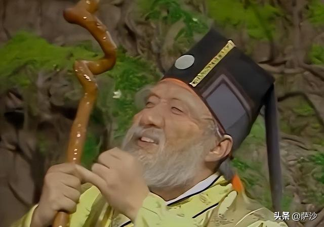 《西游记》山神和土地从没见过孙悟空,怎么见到他就叫大圣?