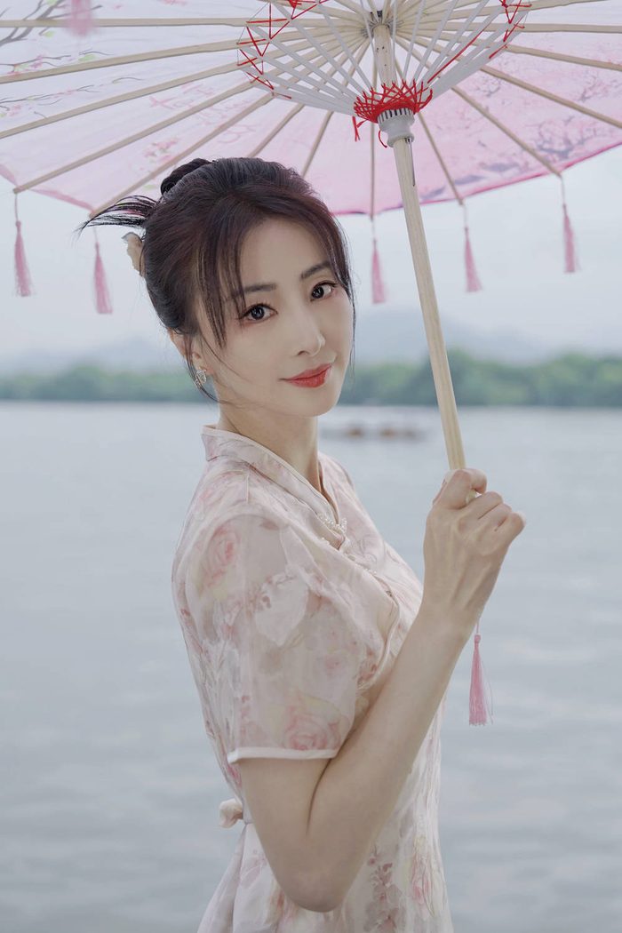 演员林静系列新中式大片曝光 多维展现古典东方美|林静|东方美|旗袍