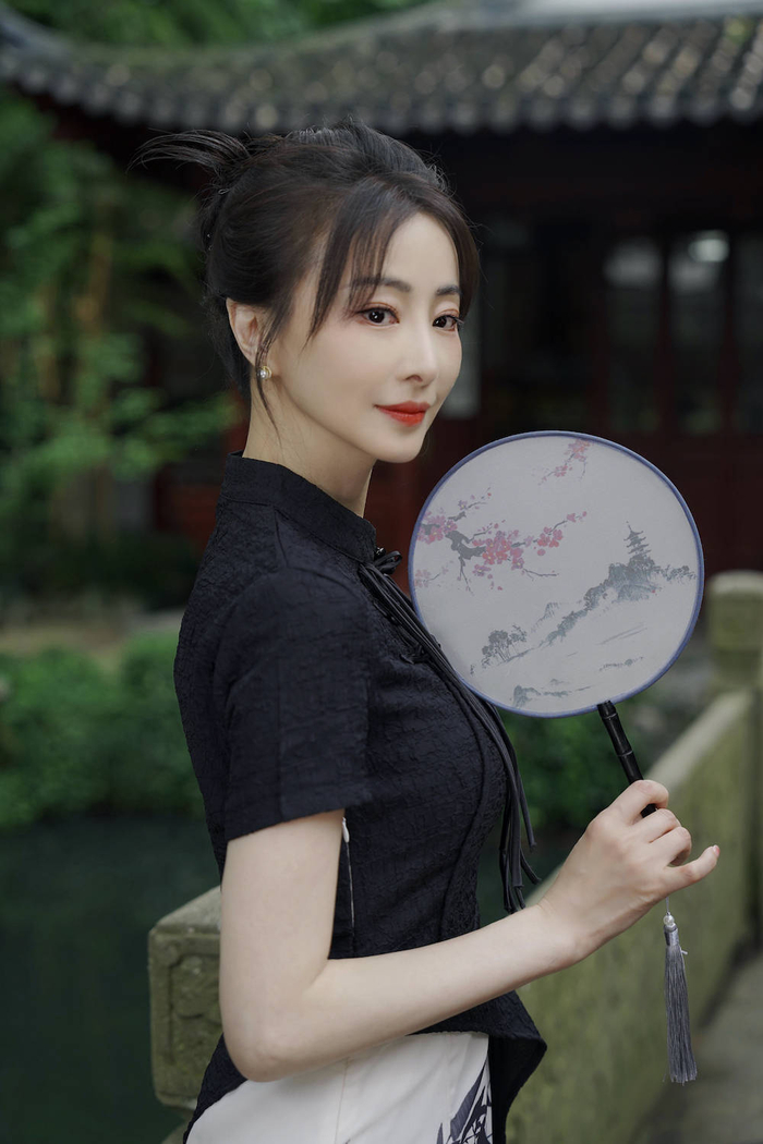 演员林静系列新中式大片曝光 多维展现古典东方美|林静|东方美|旗袍