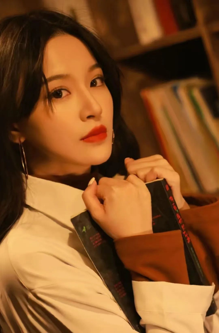 还记得《巴啦啦小魔仙》里的方珍妮吗?竟演了这么多大热剧?