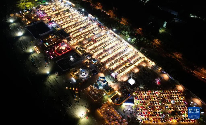 这是海口白沙门文创市集（6月12日摄，无人机照片）。新华社记者 杨冠宇 摄