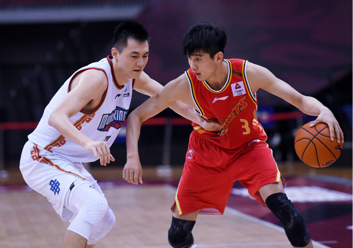 曝王治郅爱徒离开北控男篮加盟四川表现糟糕太让人失望