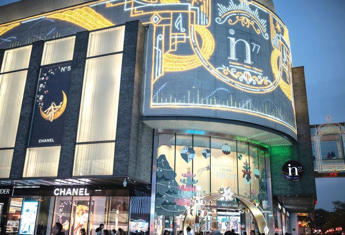 杭州湖滨银泰in77亮灯