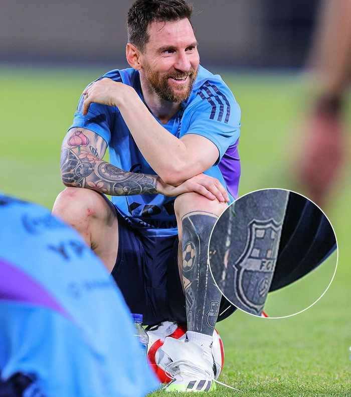 梅西腿上的巴萨纹身