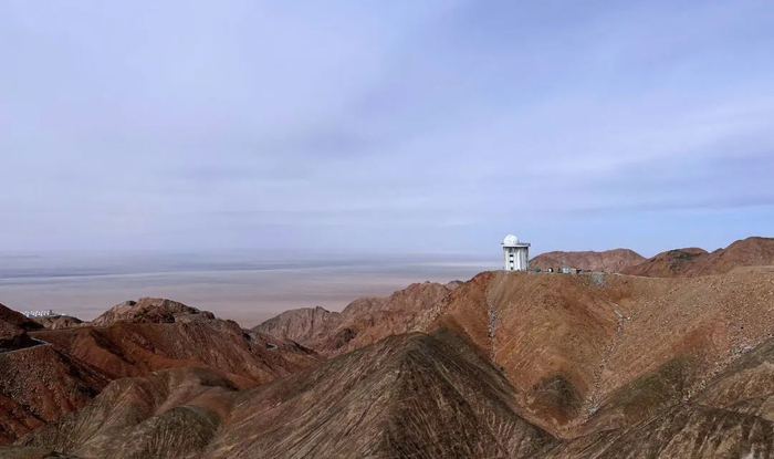 用于太阳磁场精确测量的中红外观测系统（AIMS）望远镜项目。苏菁菁 摄