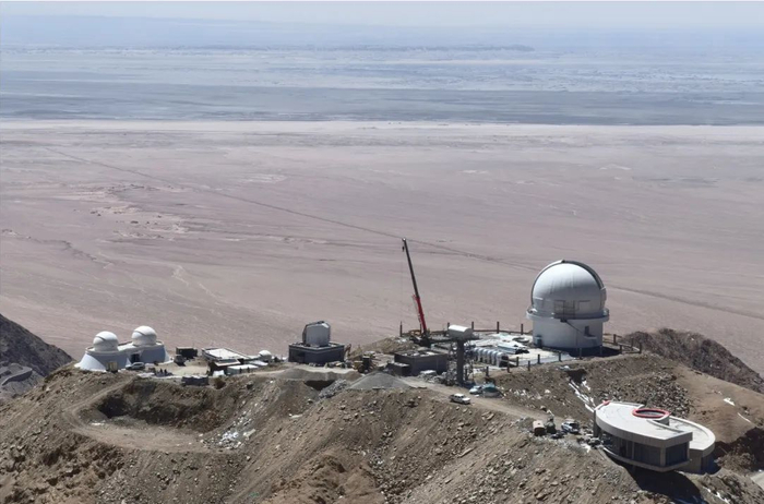 在冷湖天文观测基地，多个望远镜项目正在如火如荼建设中。冷湖科技创新产业园区管理委员会供图