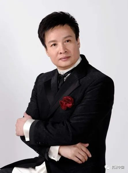 著名歌唱家阎维文唱响《最忆夹金山》| 民歌中国·联星计划|利物浦|最