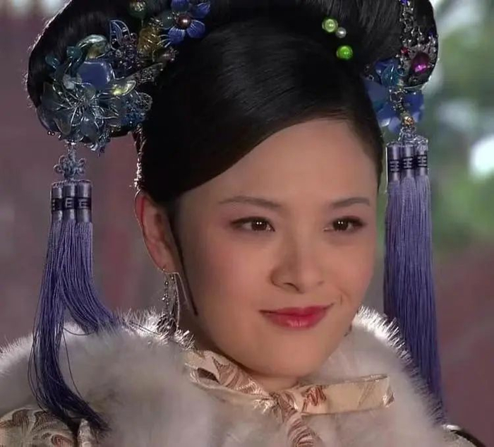 还记得《甄嬛传》里的曹贵人吗?她现在长这样!