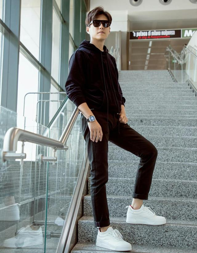 看46岁靳东就知道|穿搭|靳东_新浪新闻