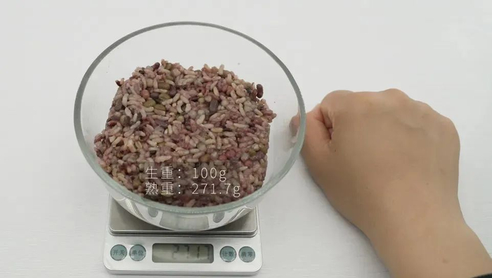 收藏学习！67张“用手做对照”的食物分量图，1秒让你知道该吃多少！|膳食指南|山药|大小|掌心|重量_新浪新闻