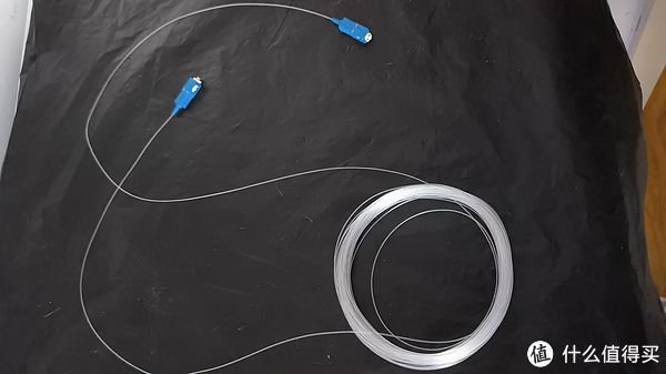 将它藏在隐秘的角落,不再遭受猫猫狗狗的欺凌—隐形光纤|光纤|热胶枪