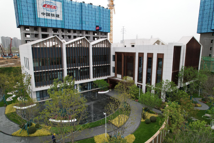 建设中的中国铁建华中总部（受访者供图）