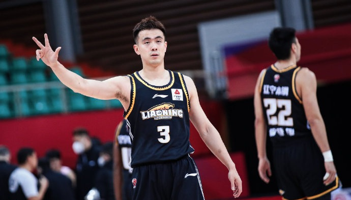 赵继伟与辽宁队达成了2年顶薪合同