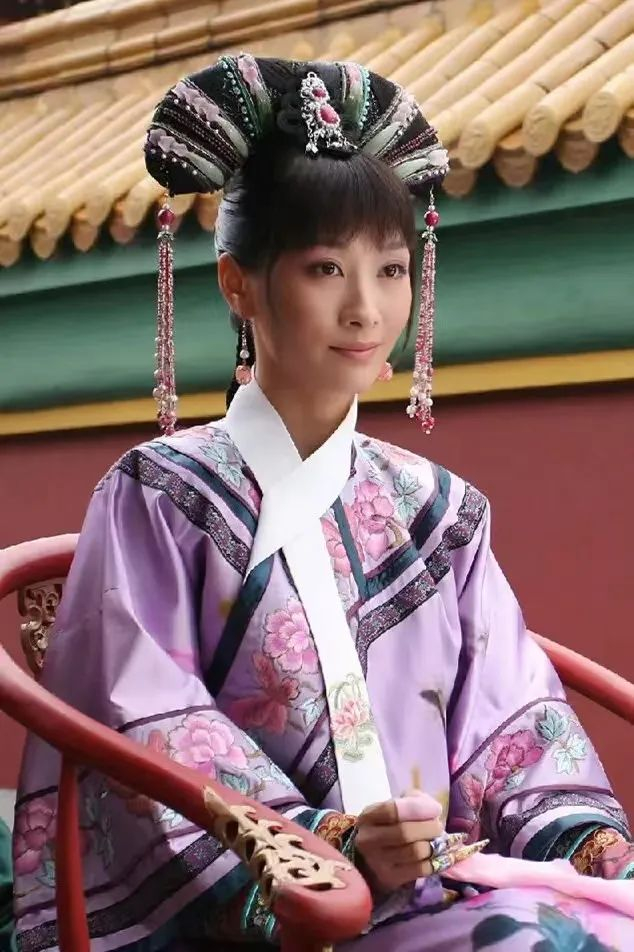 还记得《甄嬛传》里的欣贵人吗?她如今长这样!|甄嬛|甄嬛传_新浪新闻