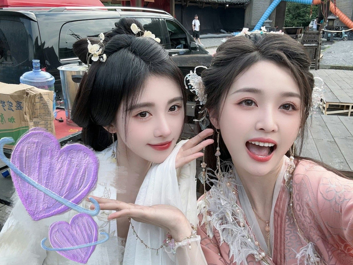鞠婧祎 吴宣仪合照|鞠婧祎|吴宣仪_新浪新闻