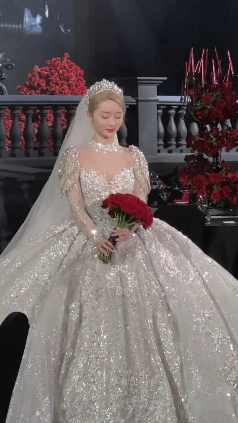 今天互联网情侣唐梓和康昕结婚啦……_手机新浪网