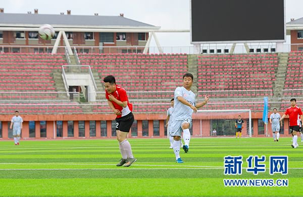 6月18日，球员在首场比赛中。新华网 卢志佳 摄