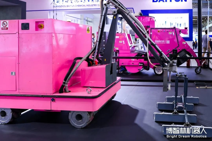 博智林机器人体系化亮相中国住博会,酷炫"黑科技"精彩纷呈|机器人